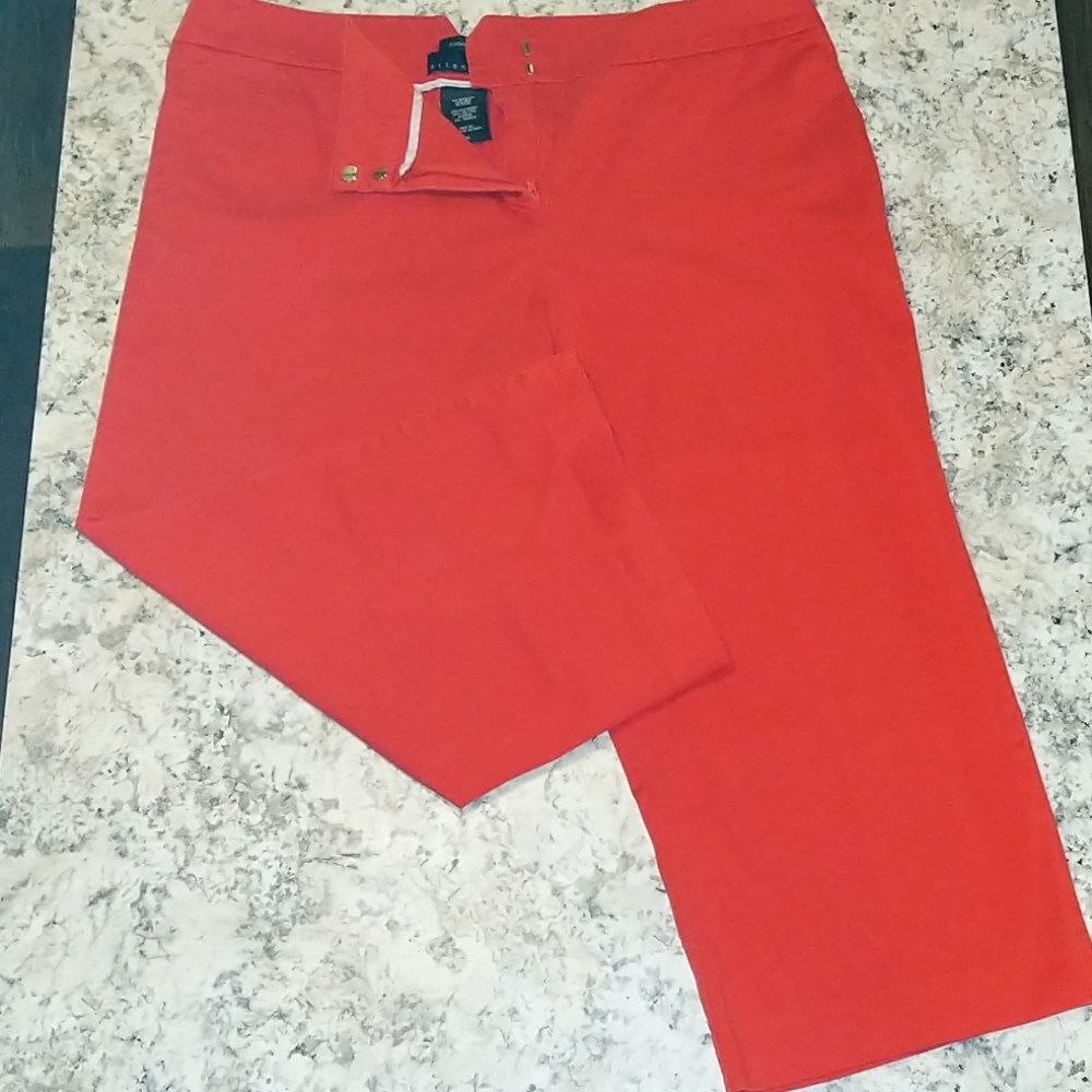 Modern Fit Red Straight leg Capris
